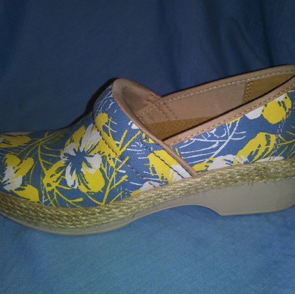 Dansko Clogs Sz 38 - Picture 4 of 8
